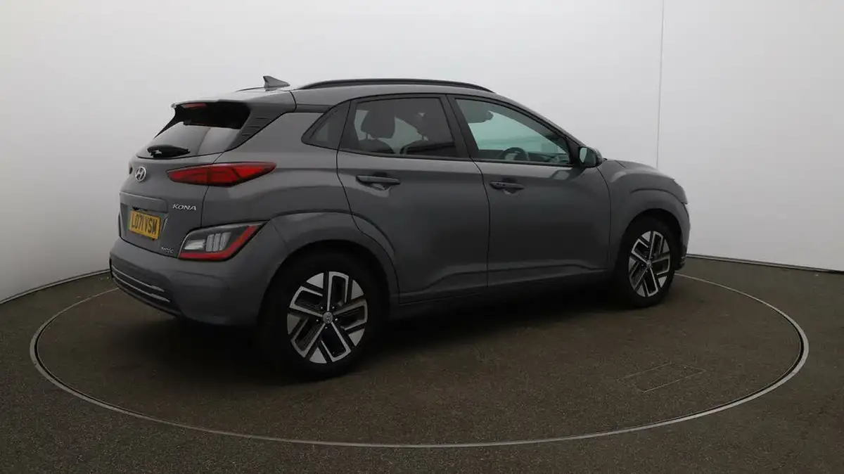 2022-hyundai-kona-e-ultimate-big-46