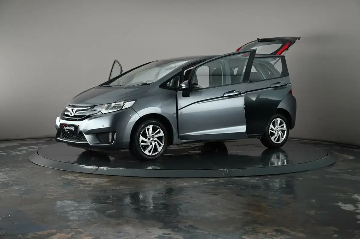2017-honda-jazz-13-i-vtec-se-big-31