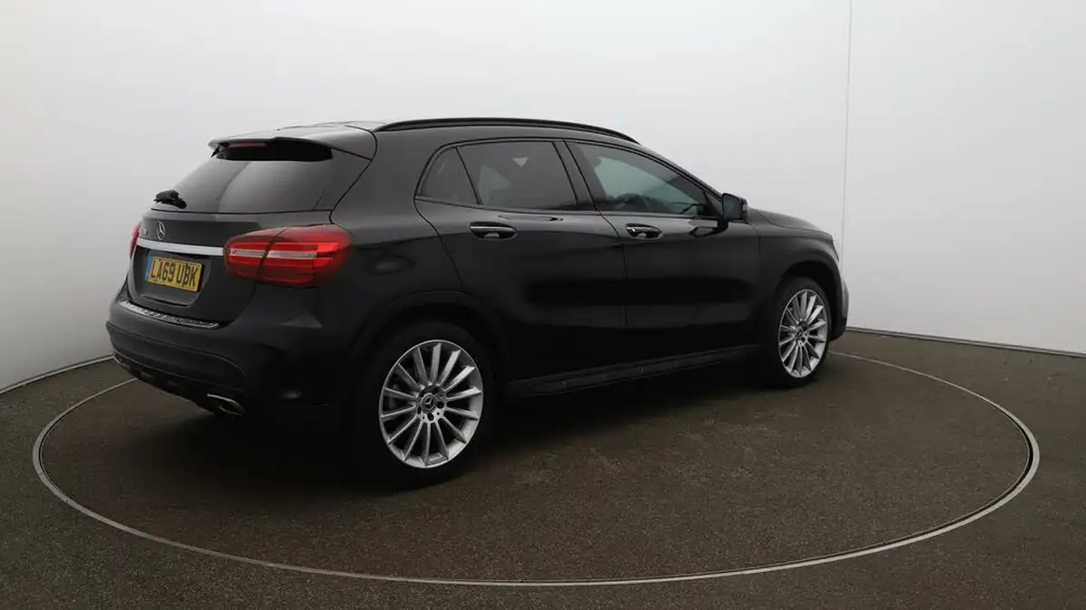2020-mercedes-benz-gla-class-16-gla-200-amg-line-edition-plus-7g-dct-big-52