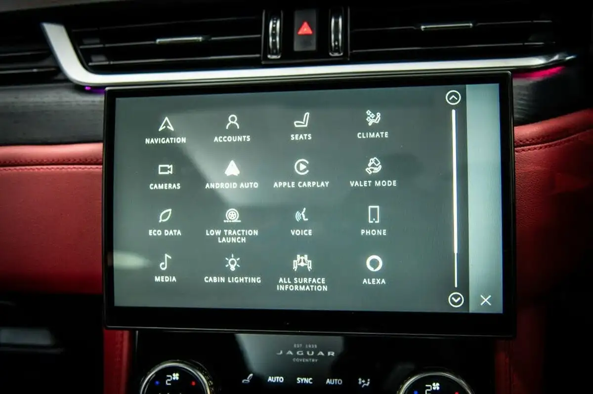 2022-jaguar-f-pace-20-d200-r-dynamic-black-big-10