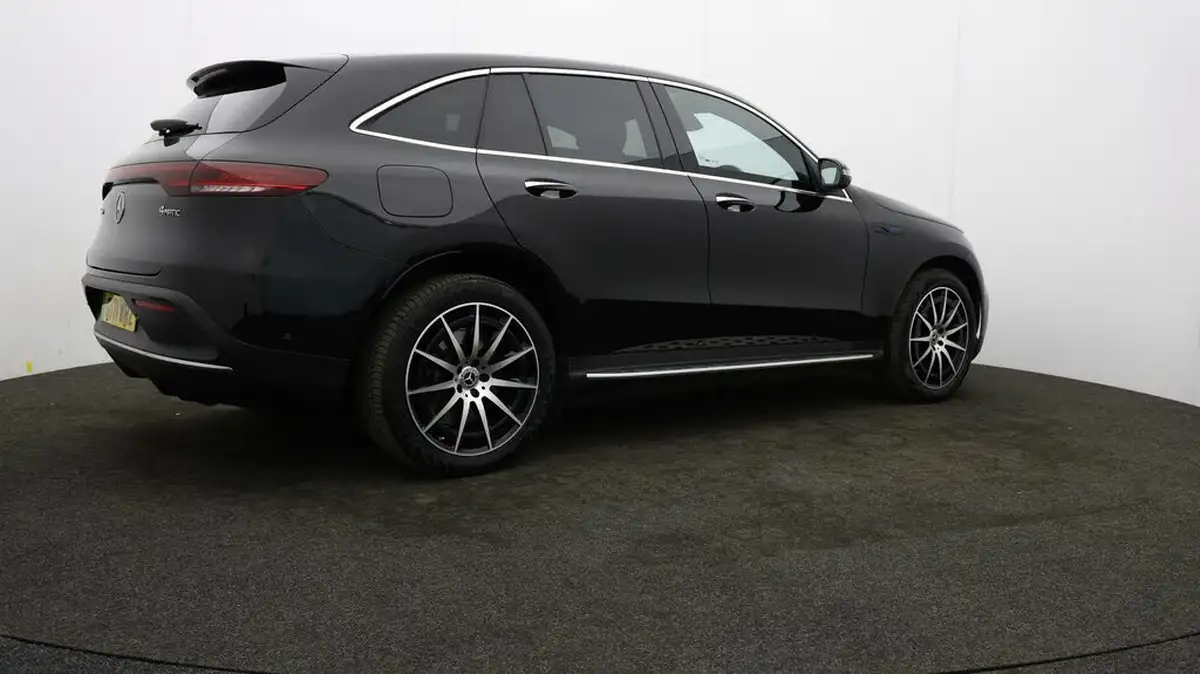 2021-mercedes-benz-eqc-e-eqc-400-amg-line-big-26