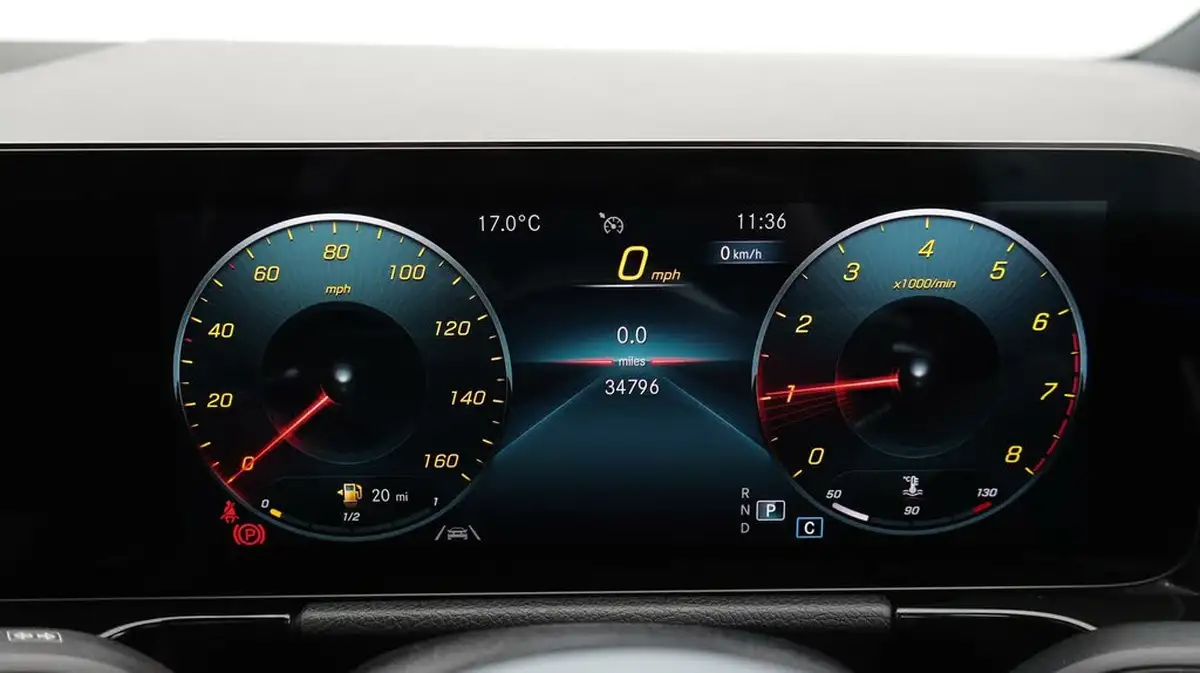 2021-mercedes-benz-gla-class-13-gla-180-amg-line-premium-plus-1332cc-big-10