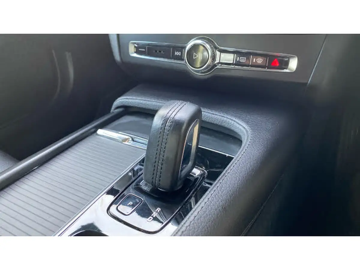 2021-volvo-v90-20-b4-momentum-big-13