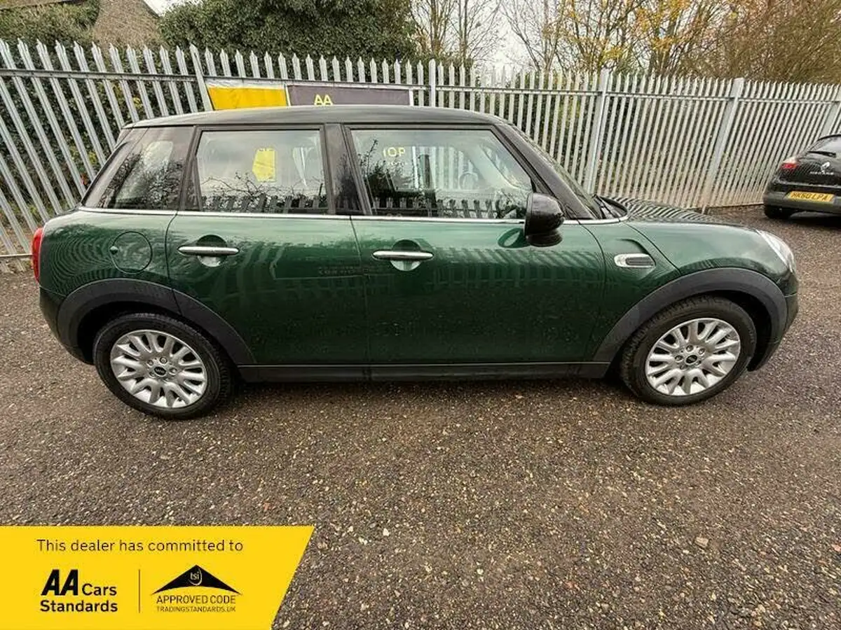 2015-mini-cooper-15-cooper-5d-auto-big-7