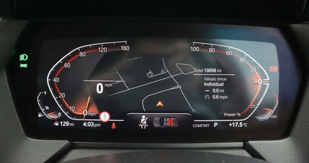 2022-bmw-1-series-15-118i-sport-dct-big-10