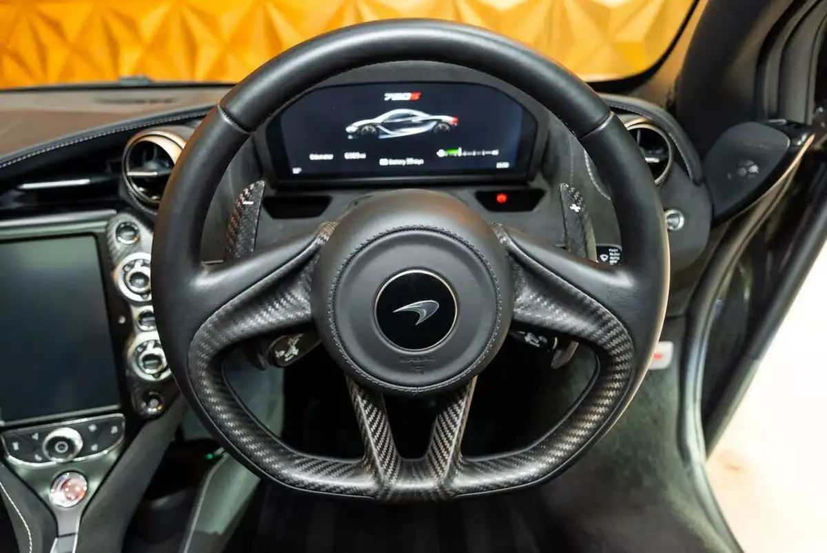 2022-mclaren-720s-40-coupe-big-14
