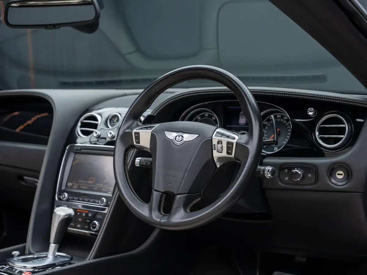 2013-bentley-continental-40-gtc-v8-big-3
