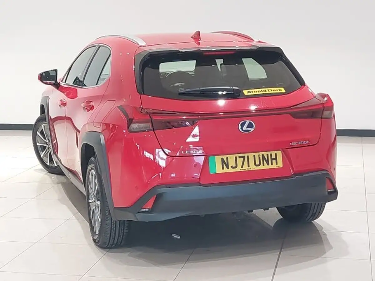 2021-lexus-ux-300e-e-ux-big-1