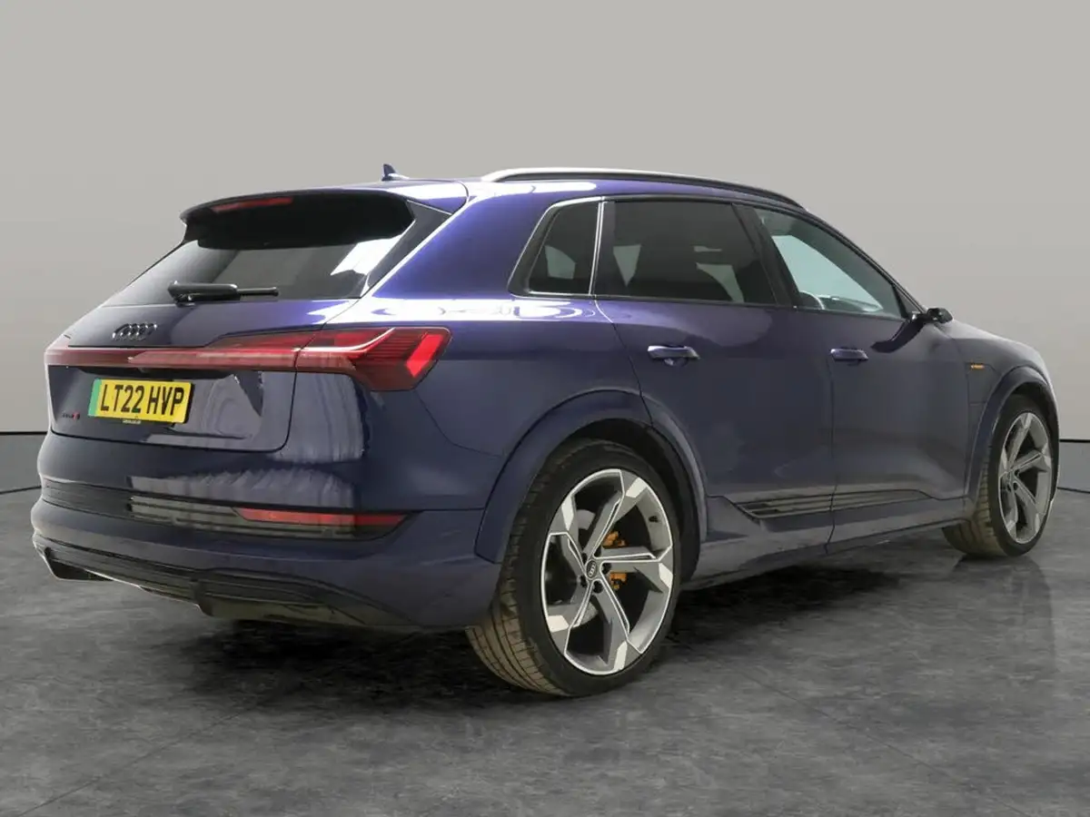 2022-audi-e-tron-e-station-wagon-big-9