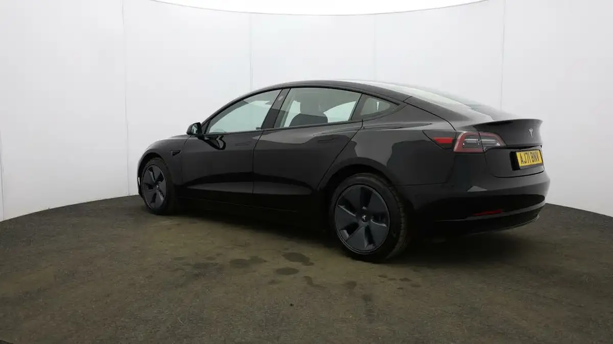 2021-tesla-model-3-e-long-range-awd-big-4