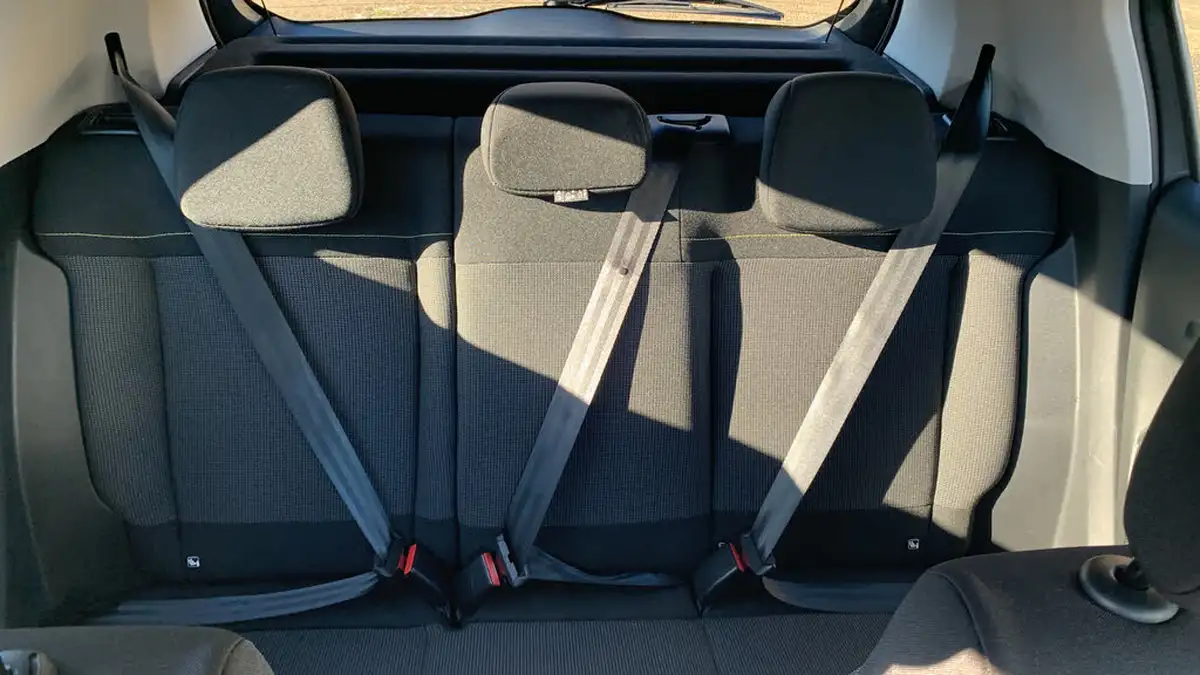2024-citroen-c3-12-puretech-plus-83ps-big-24