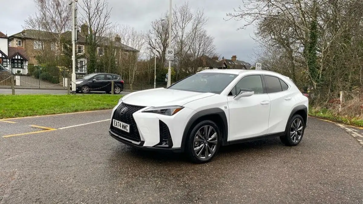 2024-lexus-ux-300h-20-f-sport-design-big-16