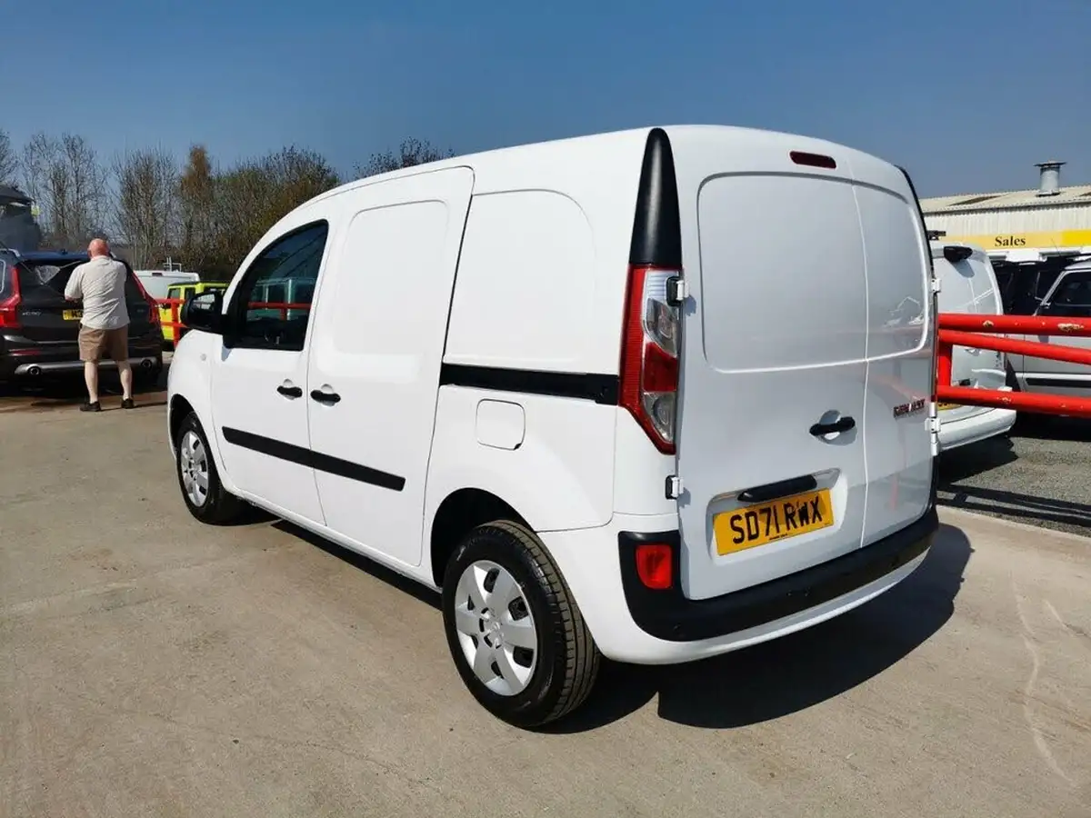 2021-renault-kangoo-15dci-ml19-energy-dci-95-business-big-5