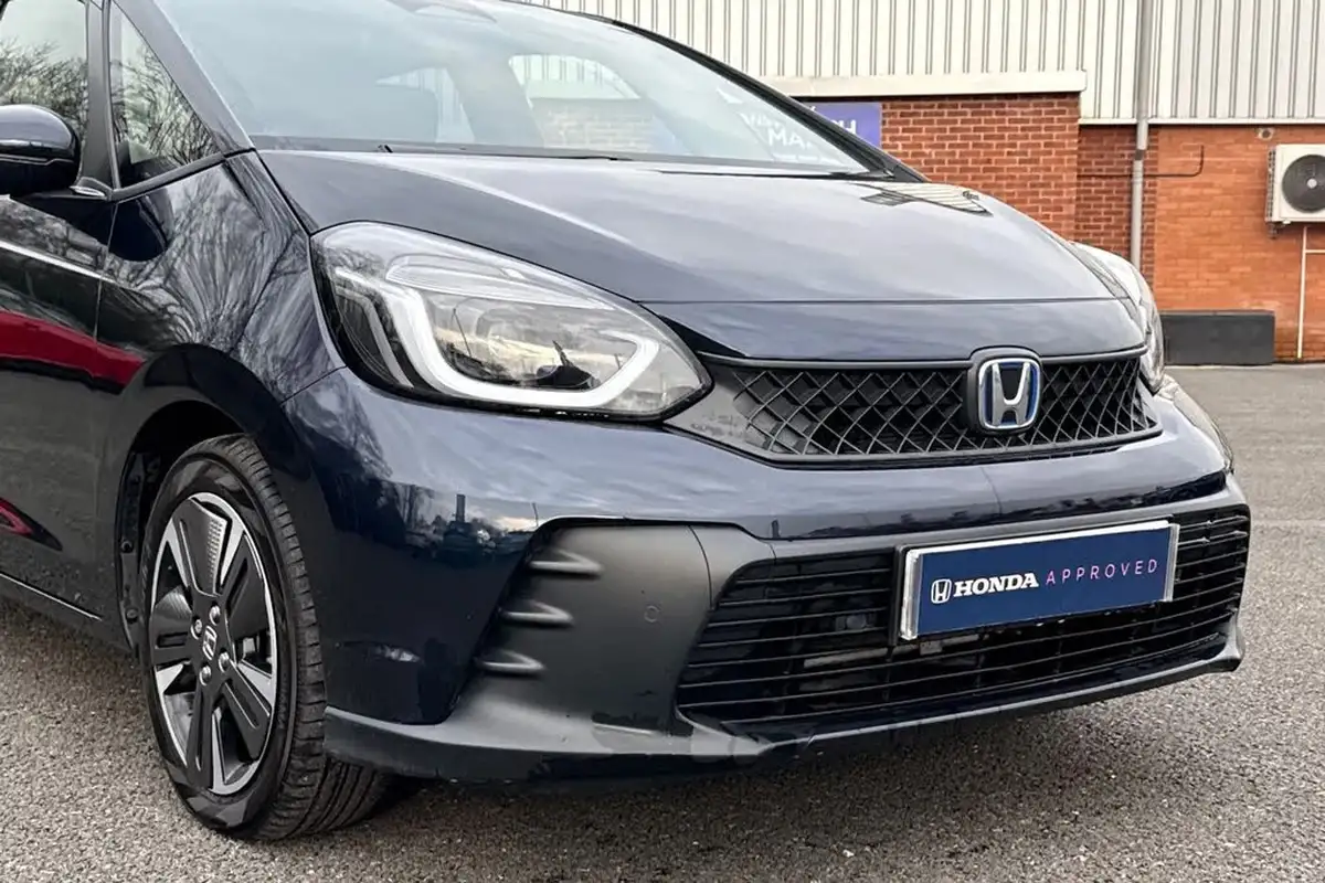 2023-honda-jazz-15-i-mmd-advance-big-26