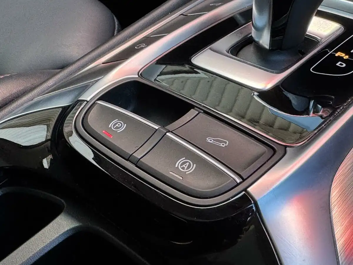 2022-mg-hs-15t-gdi-exclusive-258ps-plug-in-hybrid-auto-big-7