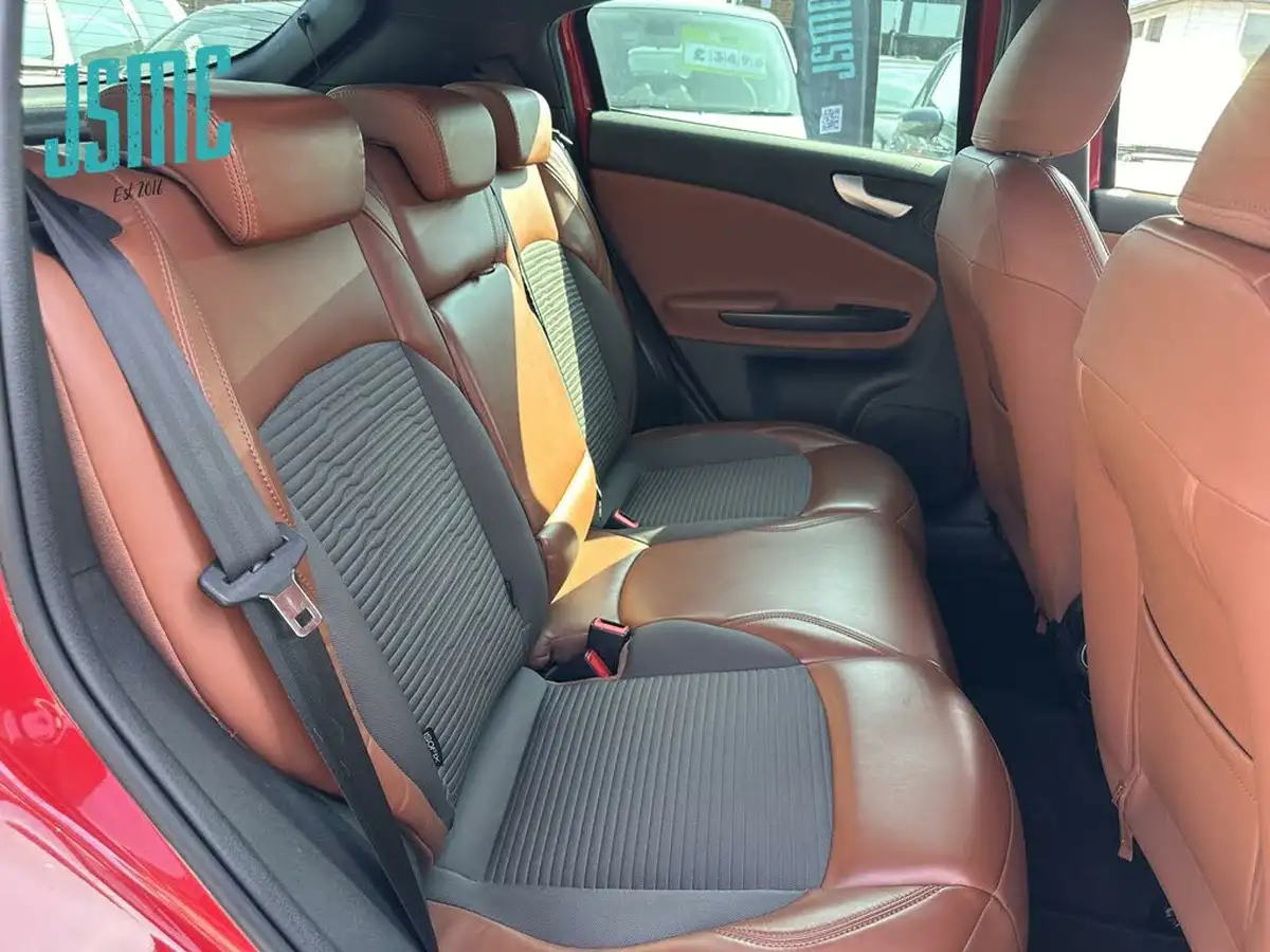 2014-alfa-romeo-giulietta-20td-exclusive-big-8