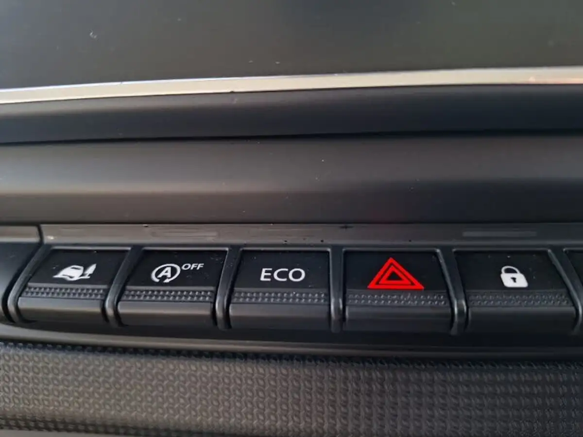 2022-renault-trafic-20dci-ll30-130-business-panel-big-14