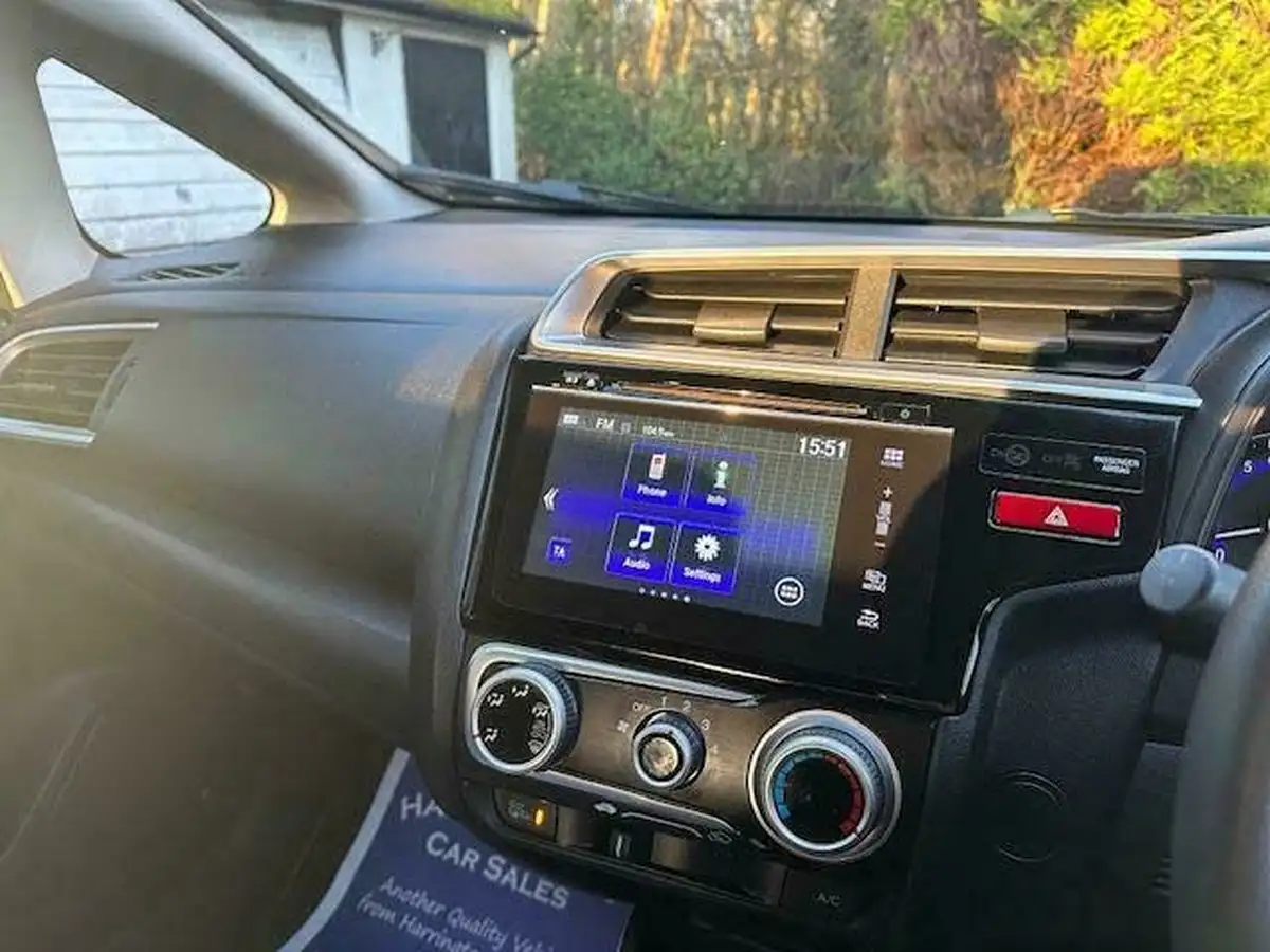 2017-honda-jazz-13-i-vtec-se-big-8