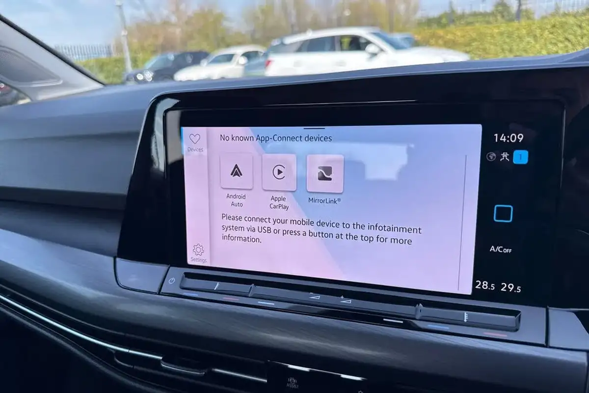 2020-volkswagen-golf-15-etsi-style-150ps-hatchback-big-45