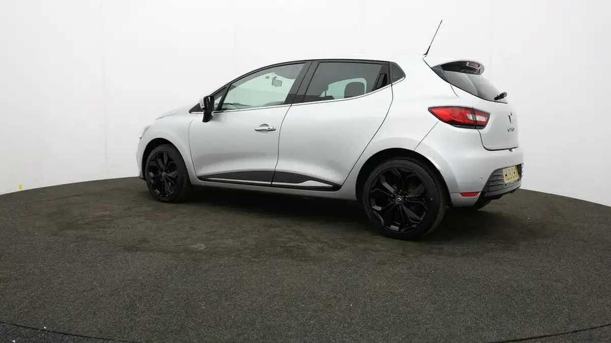 2019-renault-clio-15dci-iconic-90ps-ss-edc-auto-big-65