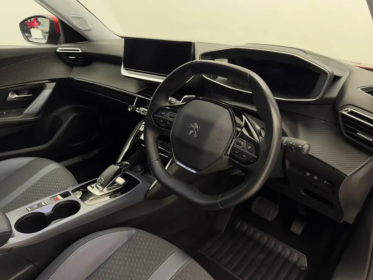 2020-peugeot-2008-suv-12-puretech-allure-premium-130bhp-eat8-big-18