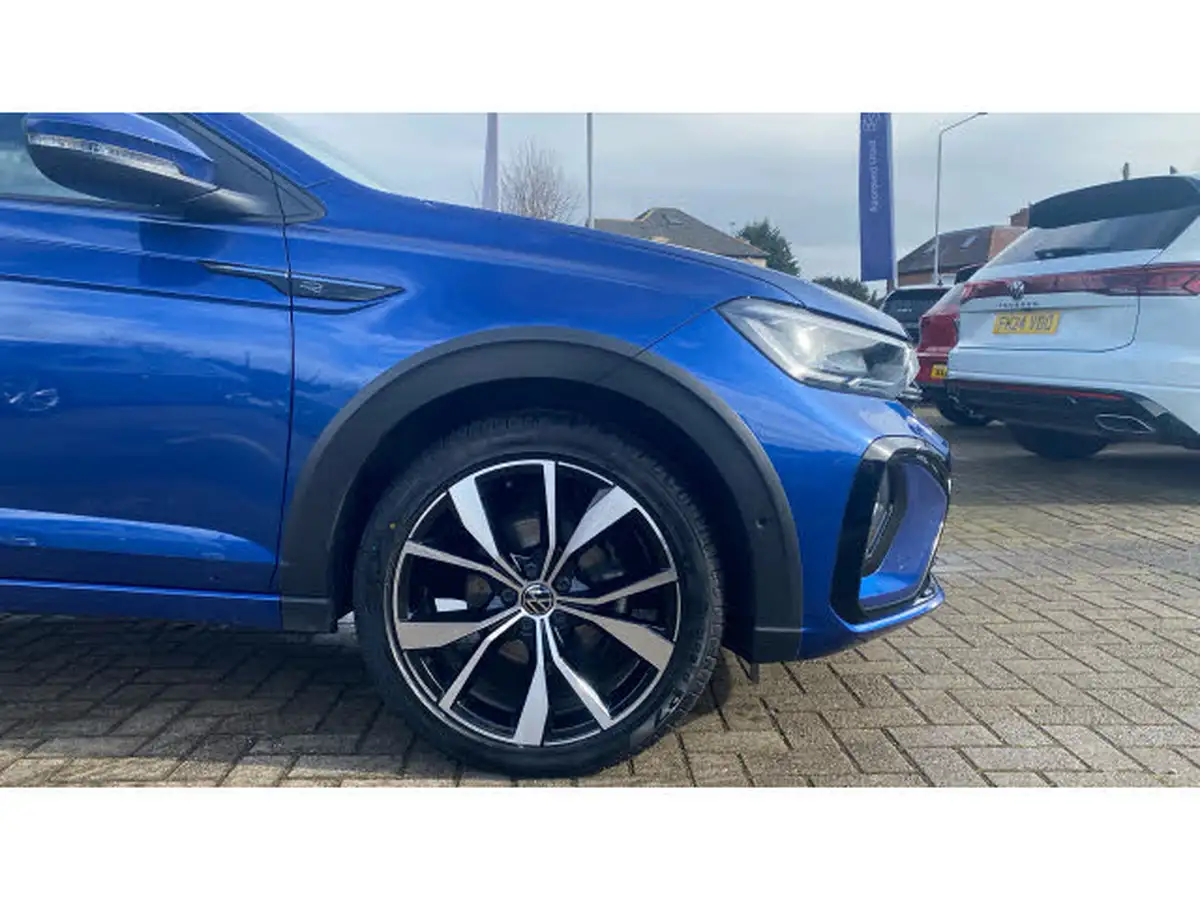 2022-volkswagen-taigo-10-tsi-r-line-big-4