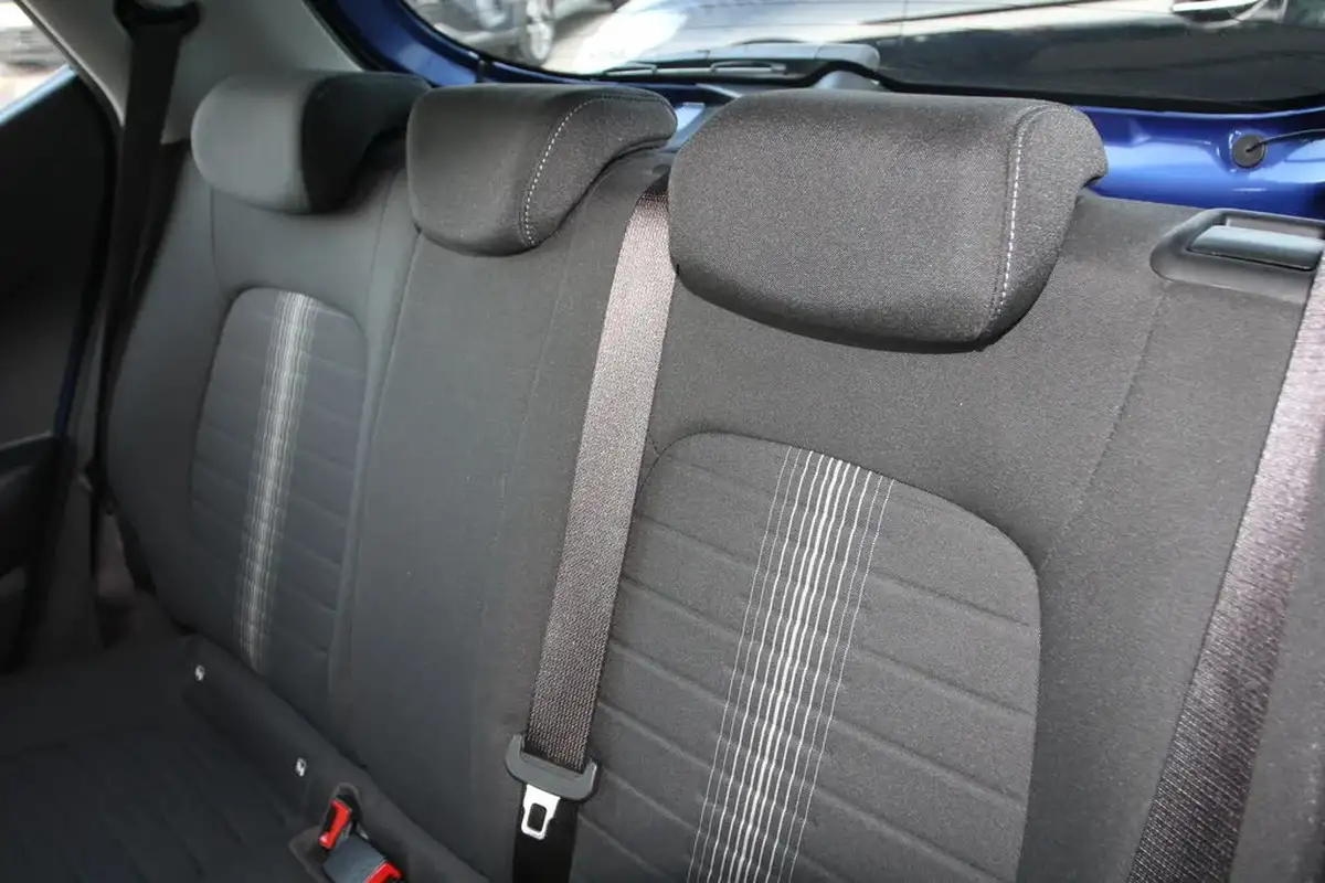2020-hyundai-i10-12-se-connect-auto-big-9