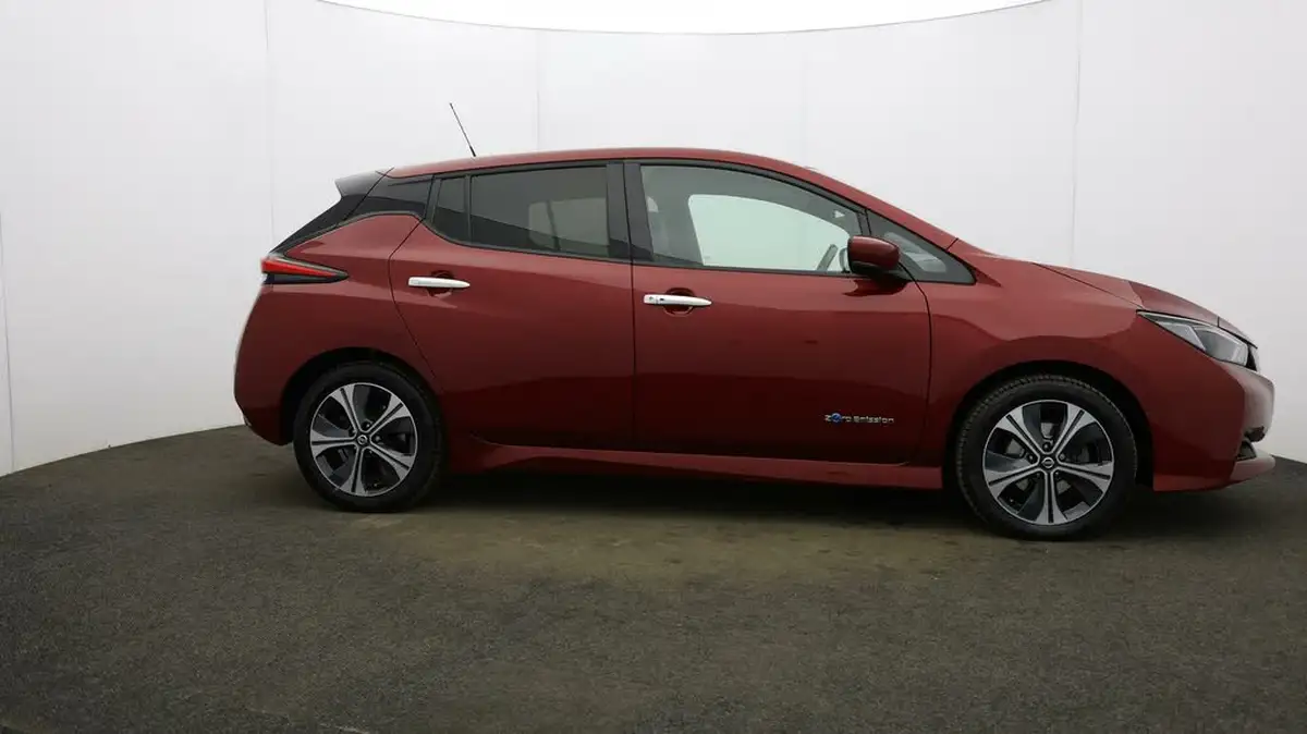 2019-nissan-leaf-e-n-connecta-big-42