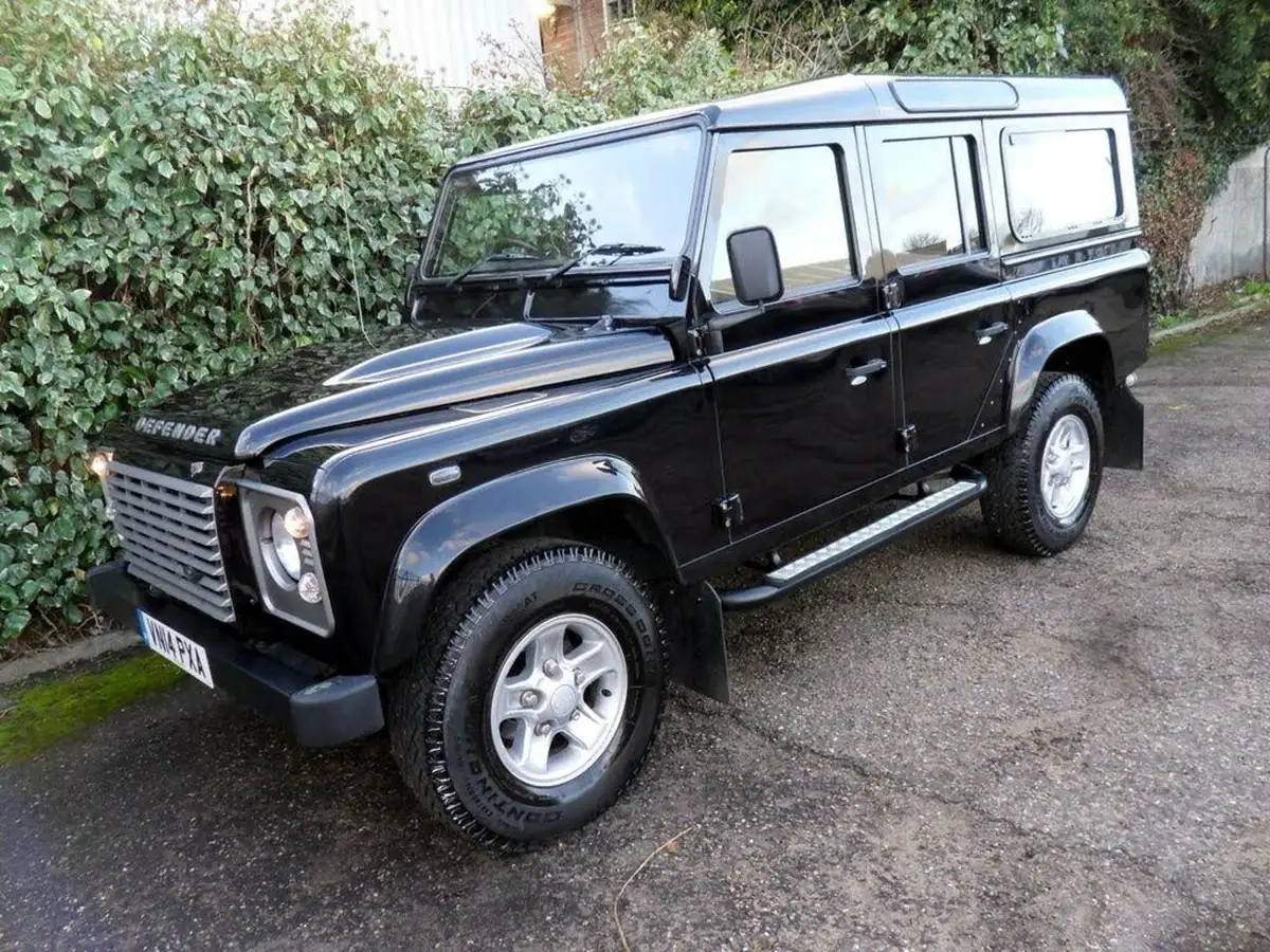 2014-land-rover-110-defender-22td-xs-station-wagon-5-drs-big-22
