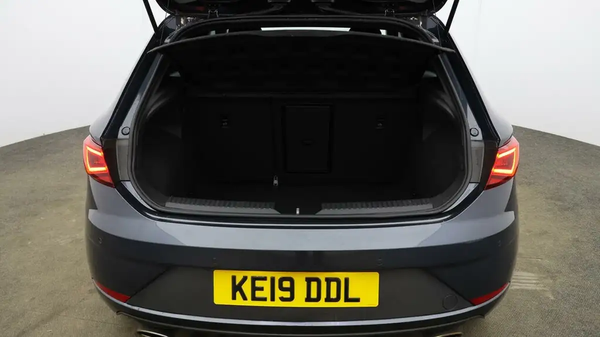 2019-seat-leon-20-tsi-cupra-lux-big-16