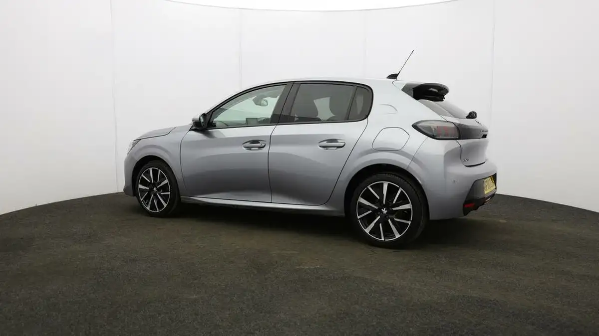 2020-peugeot-208-12-puretech-allure-100bhp-big-56