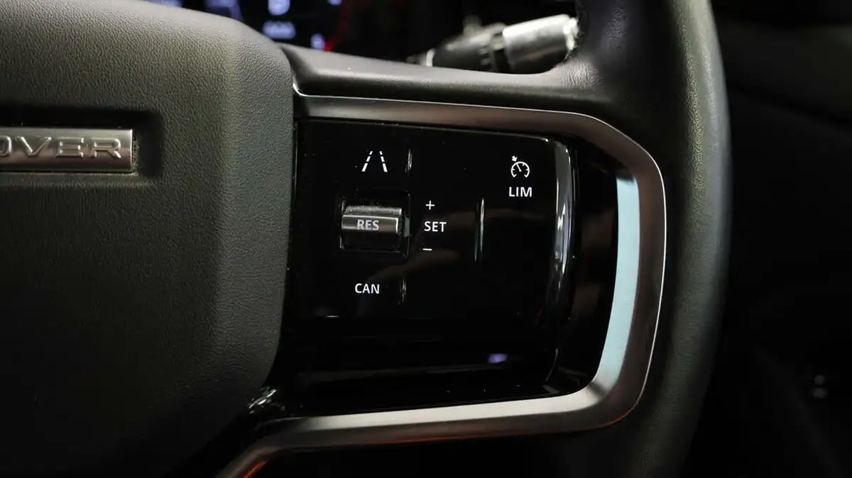 2021-land-rover-range-rover-evoque-20-d165-se-big-23