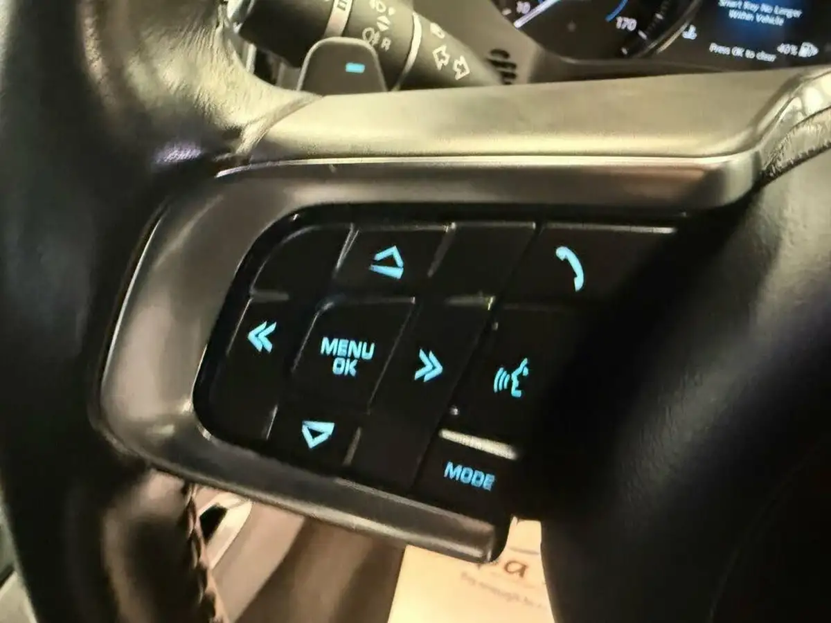2017-jaguar-f-pace-20-i4d-r-sport-180ps-awd-auto-big-11