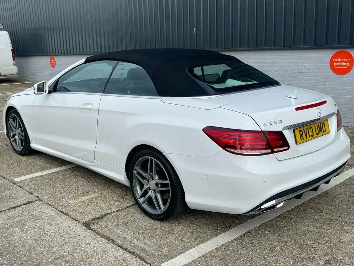 2013-mercedes-benz-e-class-21td-e250-cdi-amg-sport-cdi-cabriolet-2d-big-17