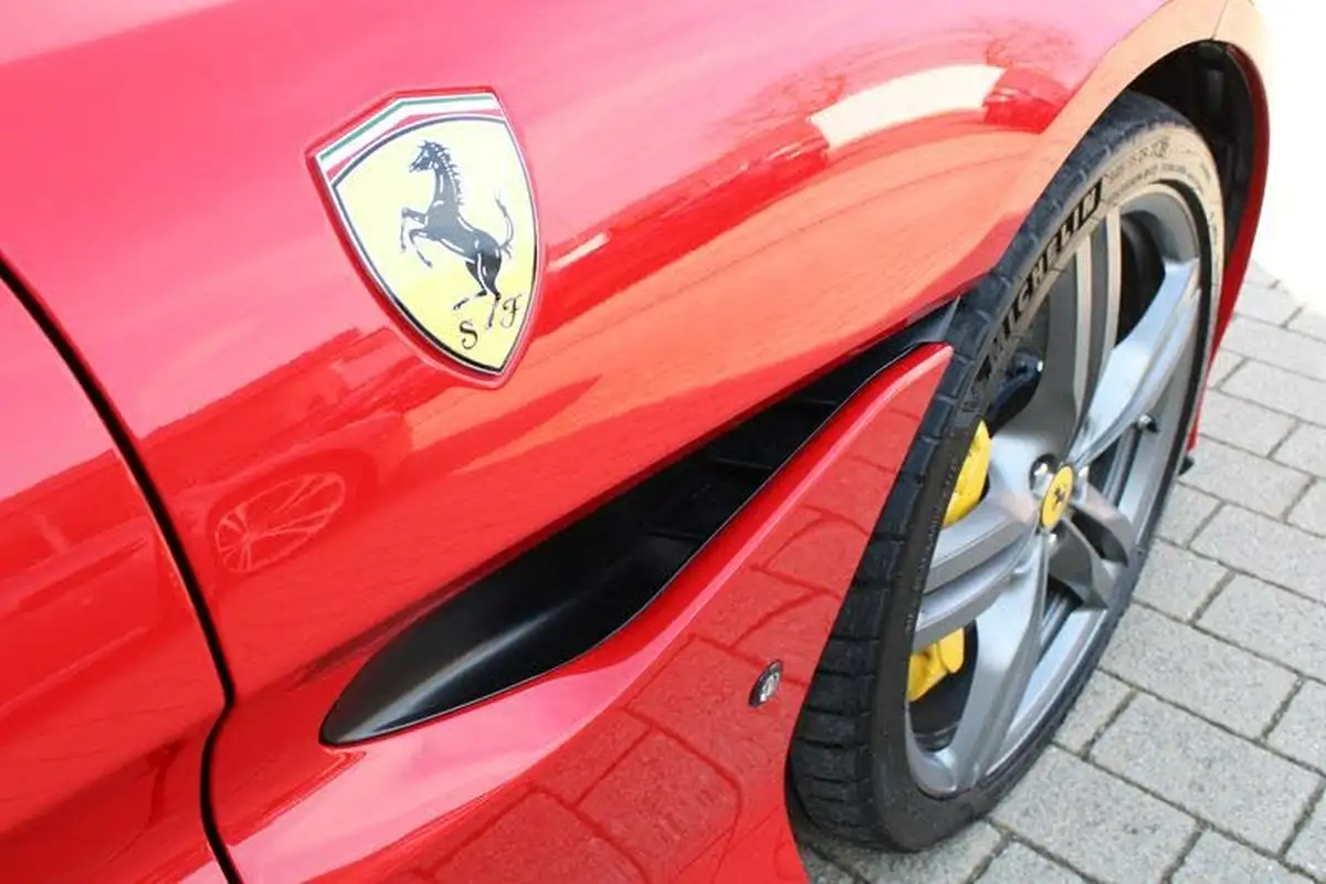 2019-ferrari-portofino-bca-big-46