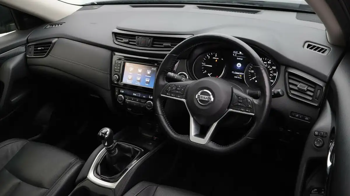 2020-nissan-x-trail-17dci-tekna-5-seat-big-9