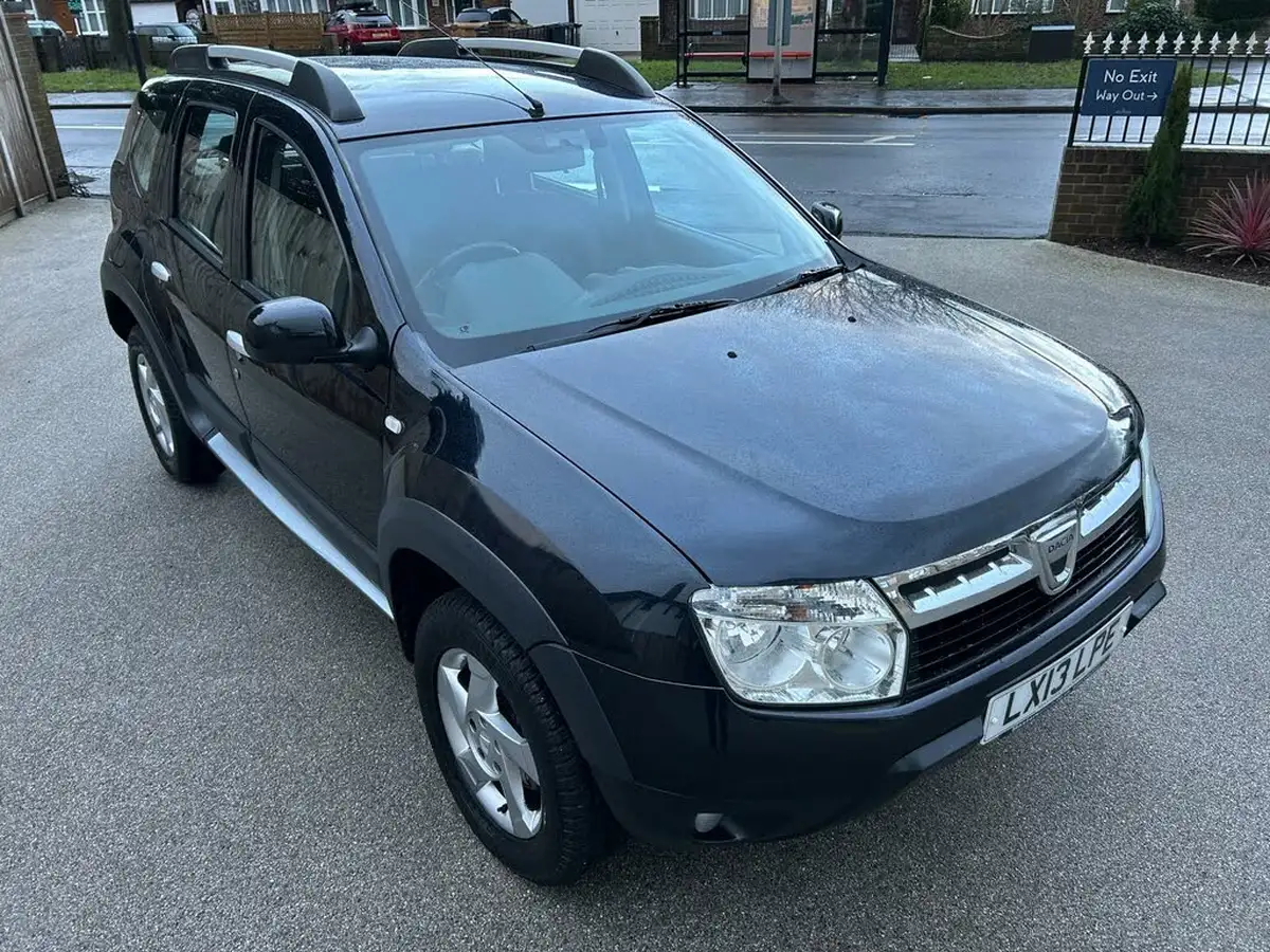 2013-dacia-duster-15d-laureate-107bhp-big-3