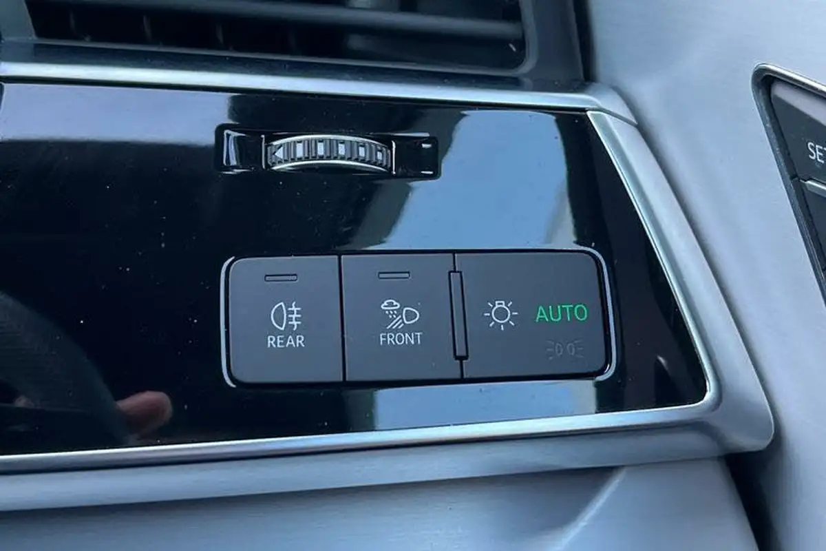 2022-audi-q7-30-55-tfsi-s-line-big-37