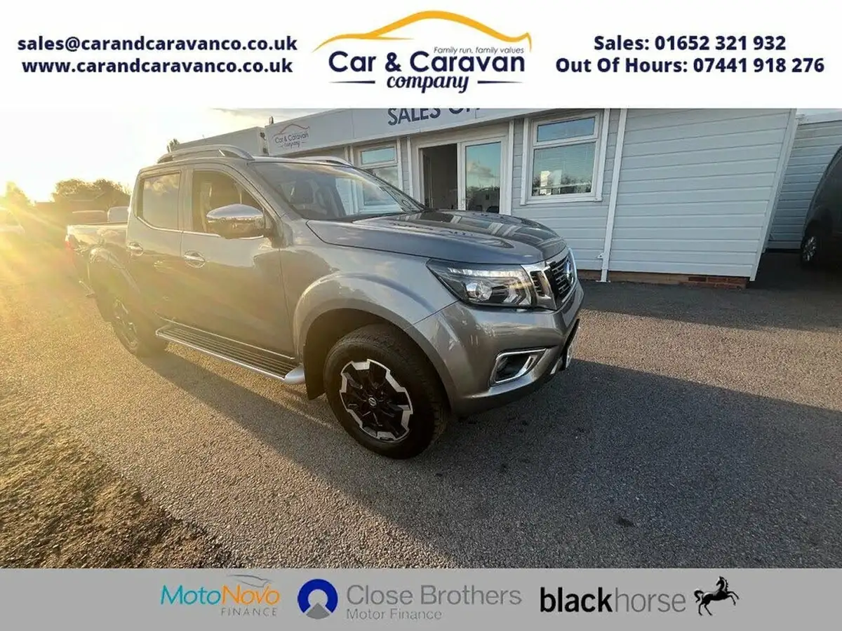 2020-nissan-navara-23dci-tt-tekna-8-navileather-auto-big-0