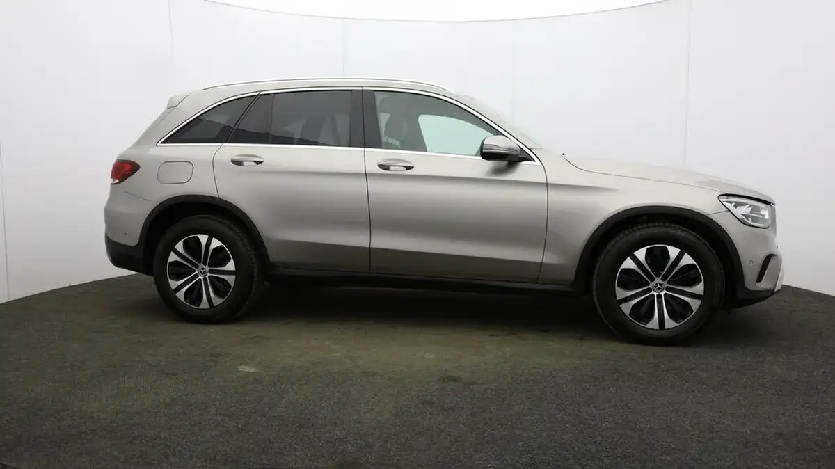 2019-mercedes-benz-glc-class-20d-glc220d-sport-big-42