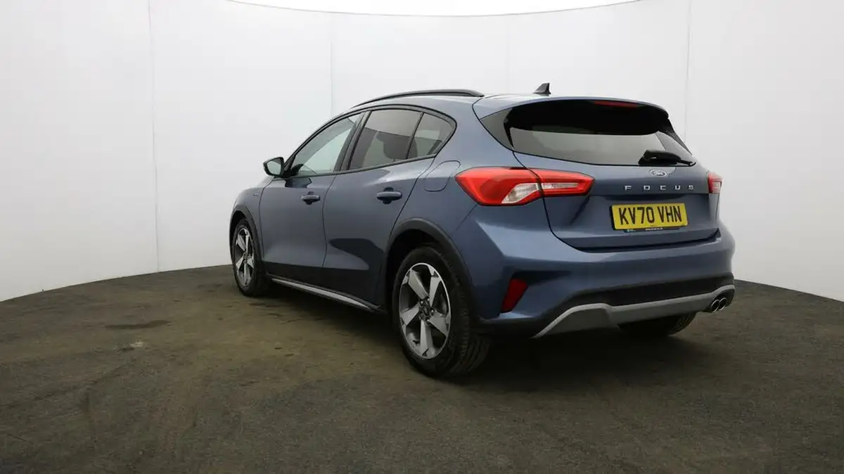2020-ford-focus-15-active-hatchback-big-35