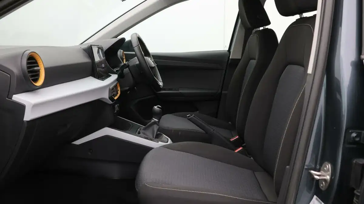 2023-seat-arona-10-tsi-evo-se-technology-big-14