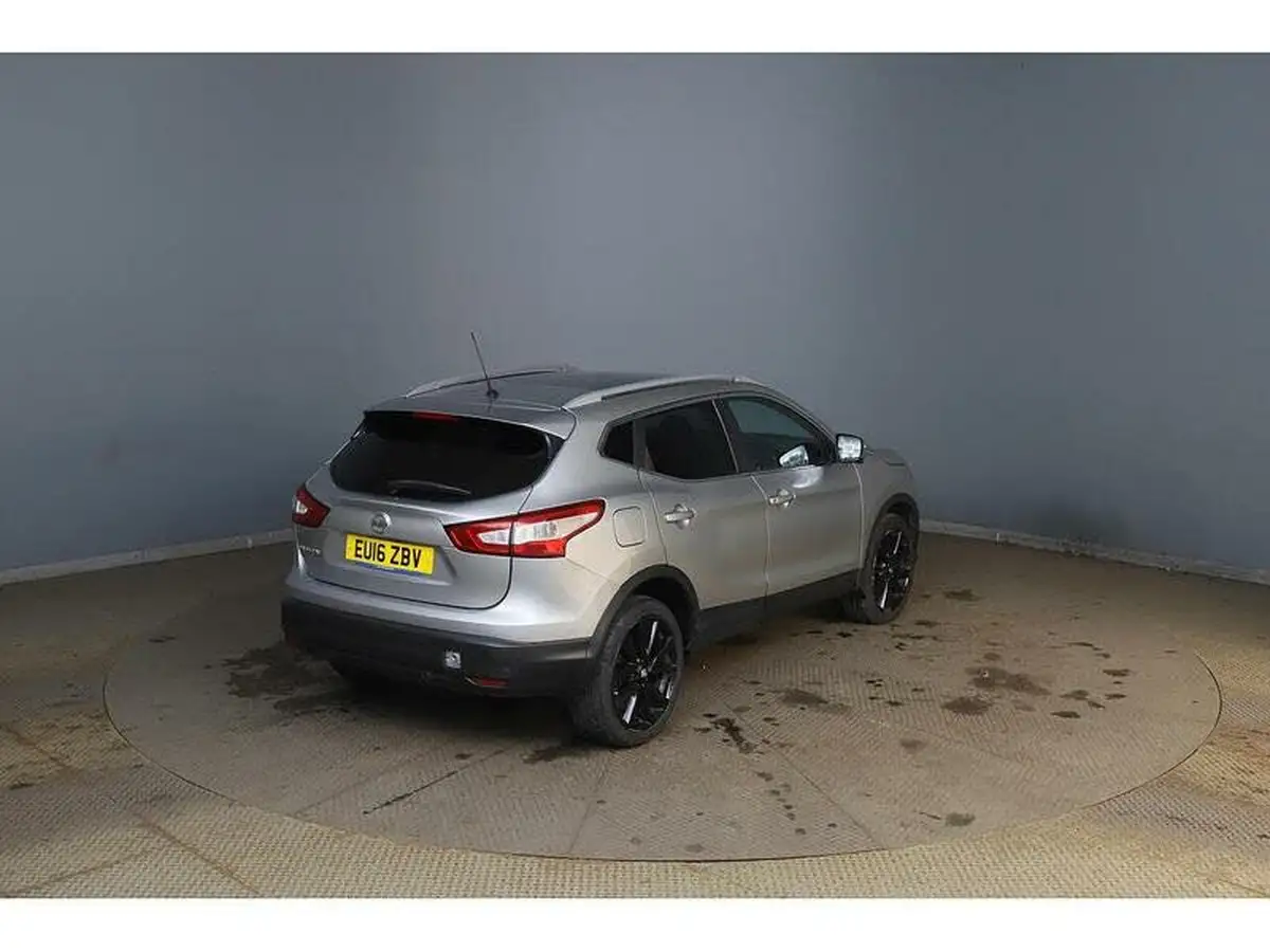 2016-nissan-qashqai-12-dig-t-tekna-xtronic-cvt-big-5