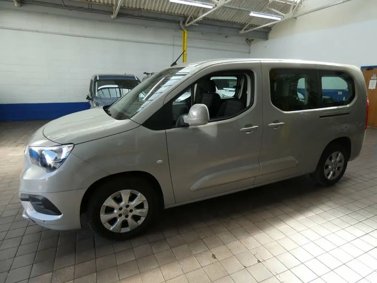 2019-vauxhall-combo-life-12i-energy-xl-110ps-big-9