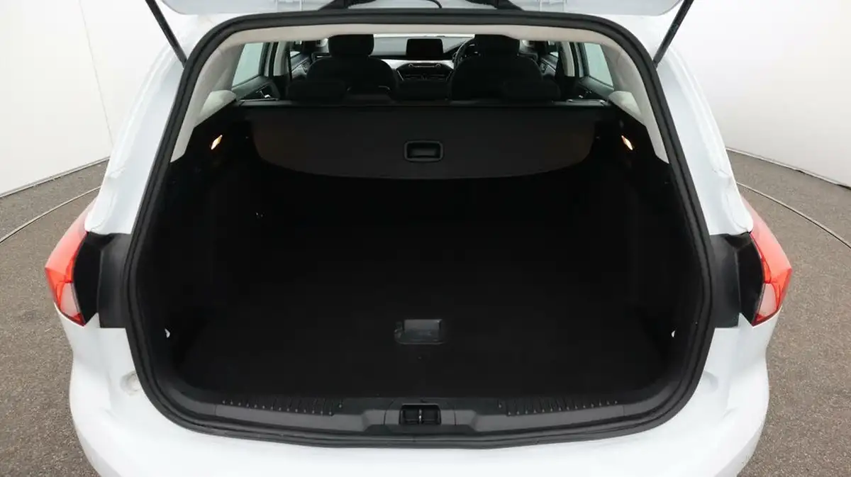 2020-ford-focus-15-zetec-120ps-estate-big-17