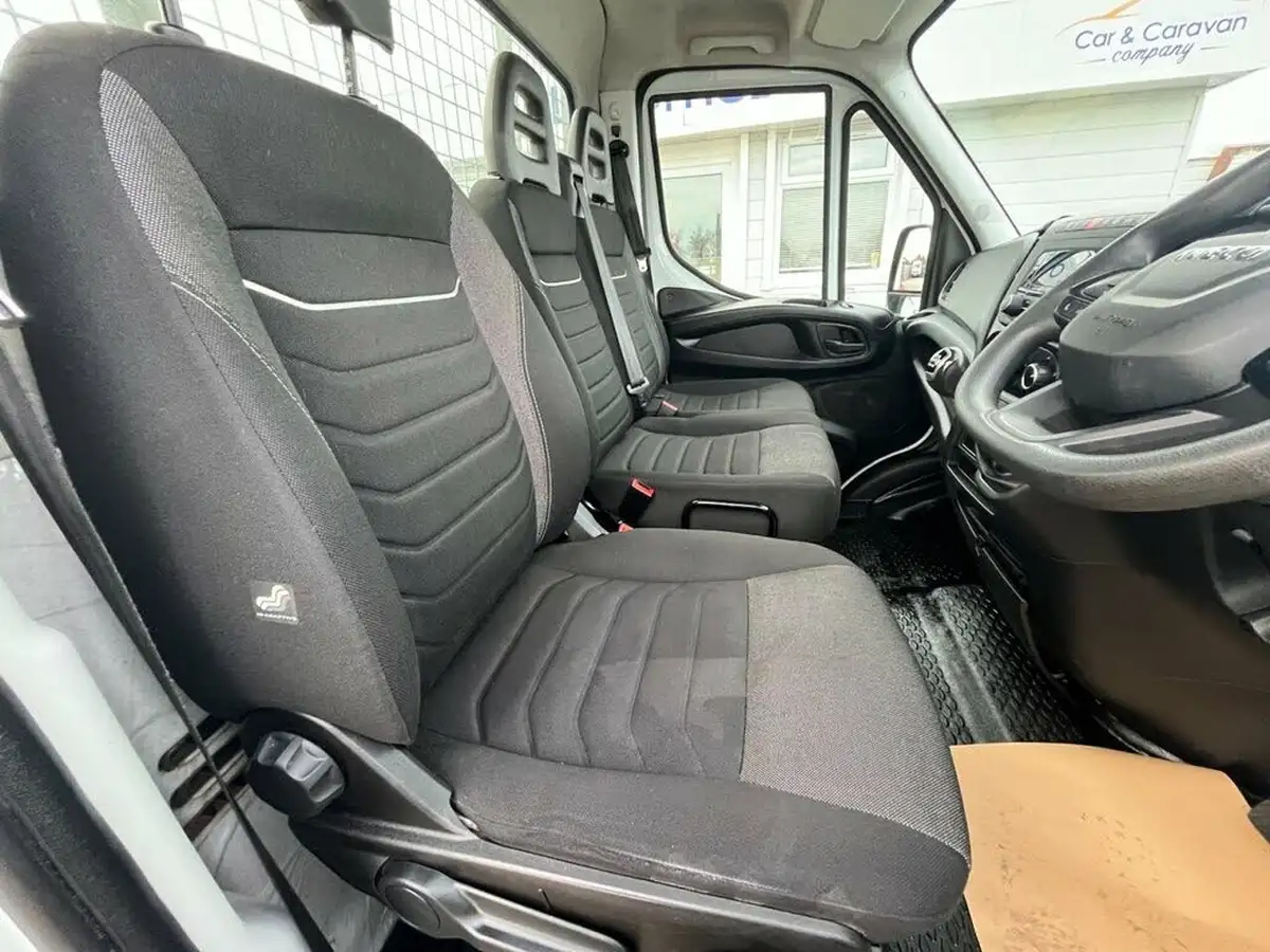 2022-iveco-daily-s-class-23td-35s14-3000-chassis-cab-big-6