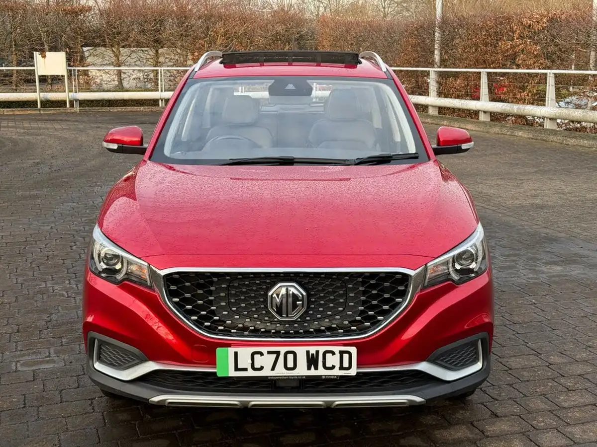 2020-mg-zs-suv-e-exclusive-ev-big-12