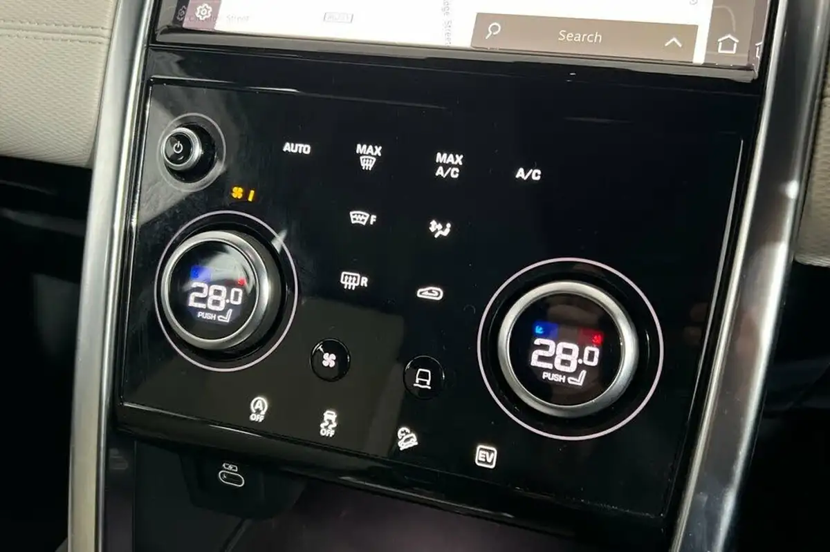 2021-land-rover-discovery-sport-15-p300e-r-dynamic-s-big-31