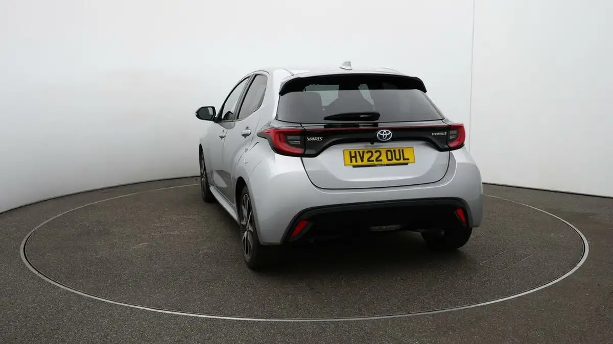 2022-toyota-yaris-15-vvt-i-dynamic-big-53