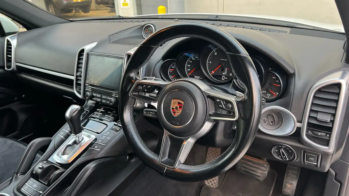 2018-porsche-cayenne-30td-diesel-platinum-edition-big-8